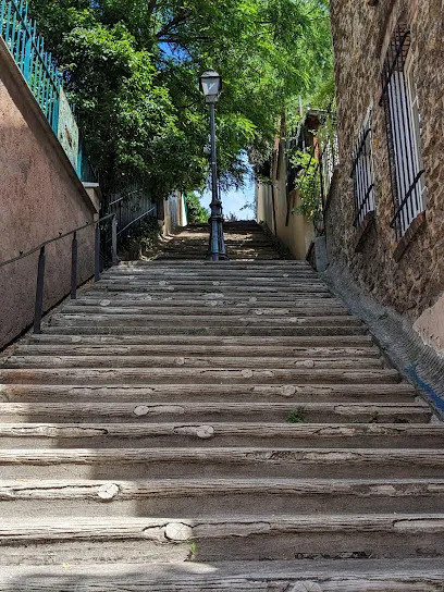 Image de Escalier d’accès au quartier « la campagne à Paris »